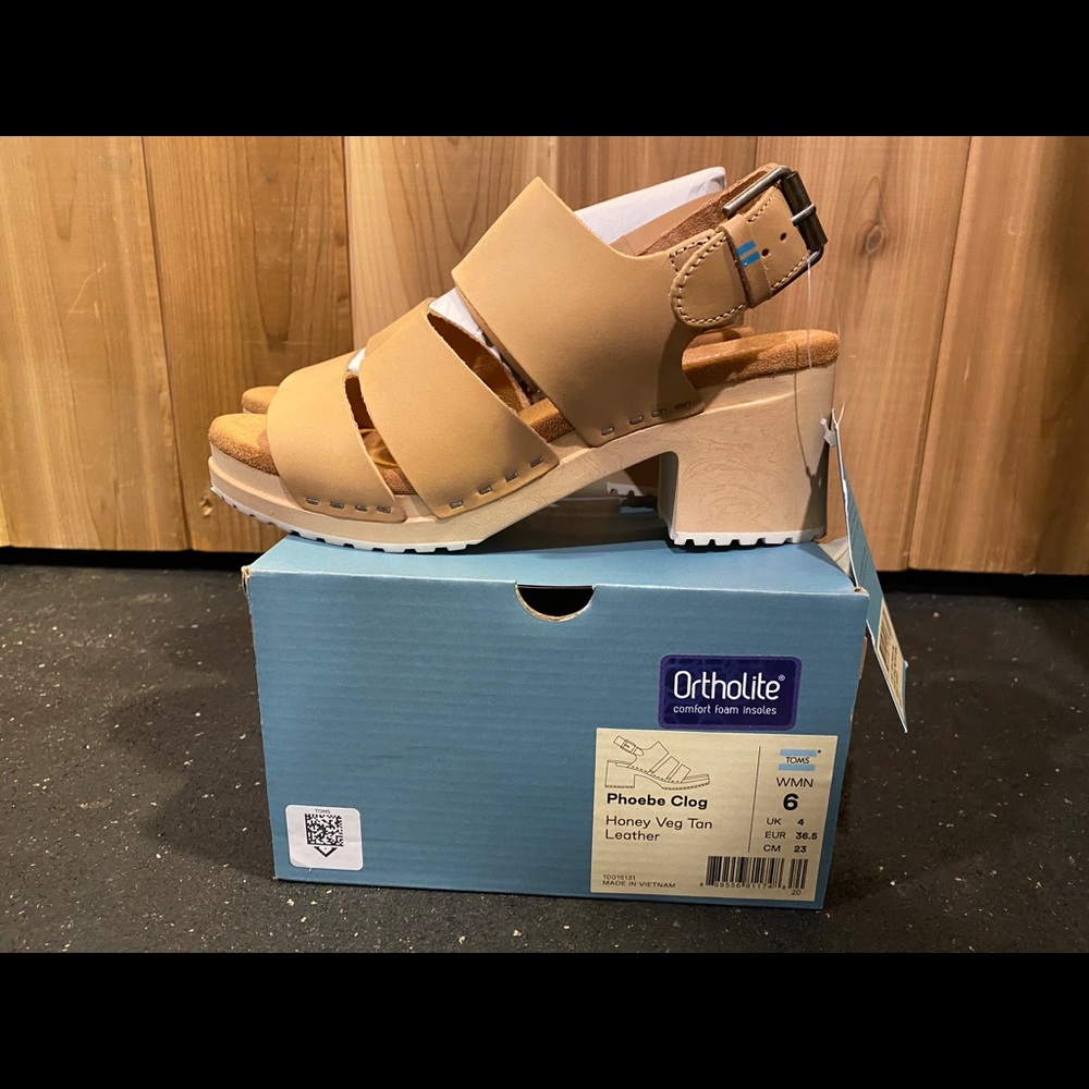 Tom’s Phoebe Clog, Vegan